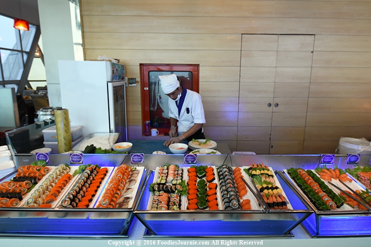baiyoke-10-sushi-sashimi